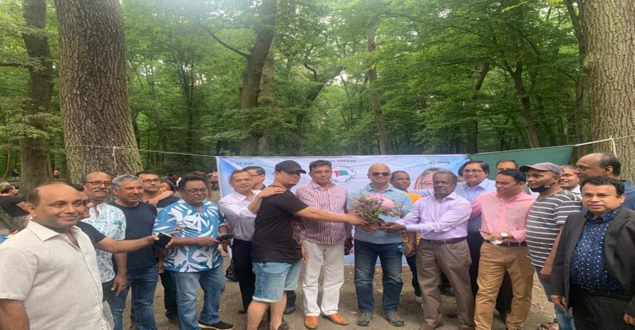 ফ্রাঙ্কফুর্টে বাংলাদেশী কমিউনিটিকেও ছুঁয়েছে