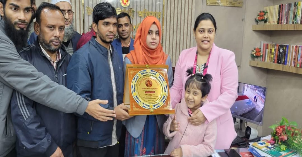 বগুড়া জেলার,আদমদীঘির ইউএনও’র বর্ষপূর্তিতে শুভেচ্ছা বিনিময়