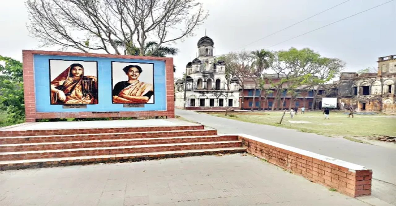 নজরুল-প্রমীলার প্রেমের সাক্ষী যে বাড়ি