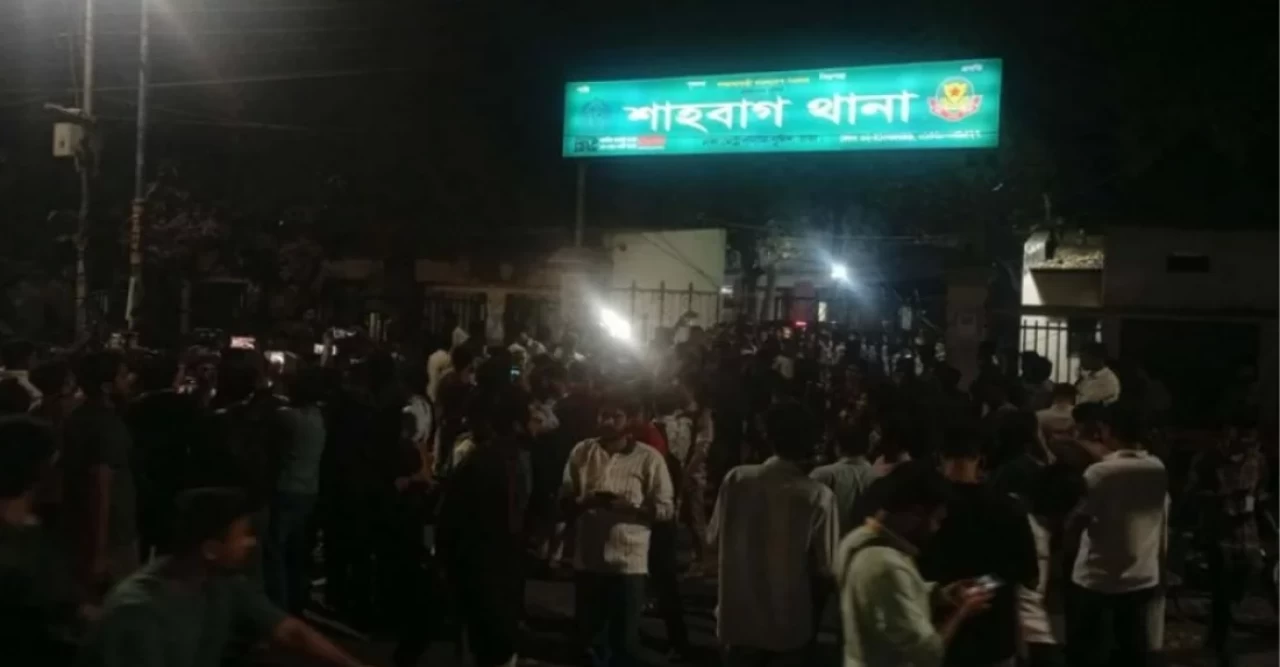 শাহবাগে ৭ মার্চের ভাষণ বাজানোকে কেন্দ্র করে দু’পক্ষের হাতাহাতি