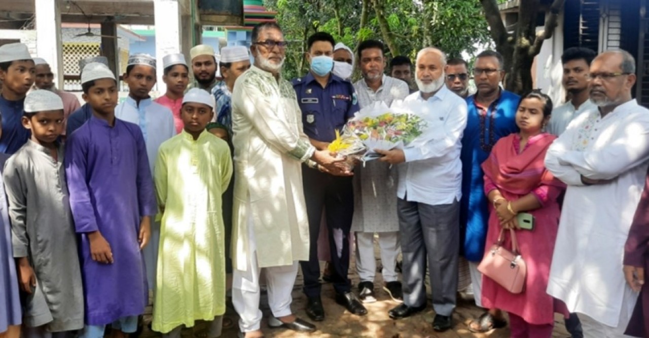 প্রতিটি উপজেলায় মডেল মসজিদ নির্মাণ সরকারের অনন্য দৃষ্টান্ত : যুগ্ম সচিব নায়েব আলী