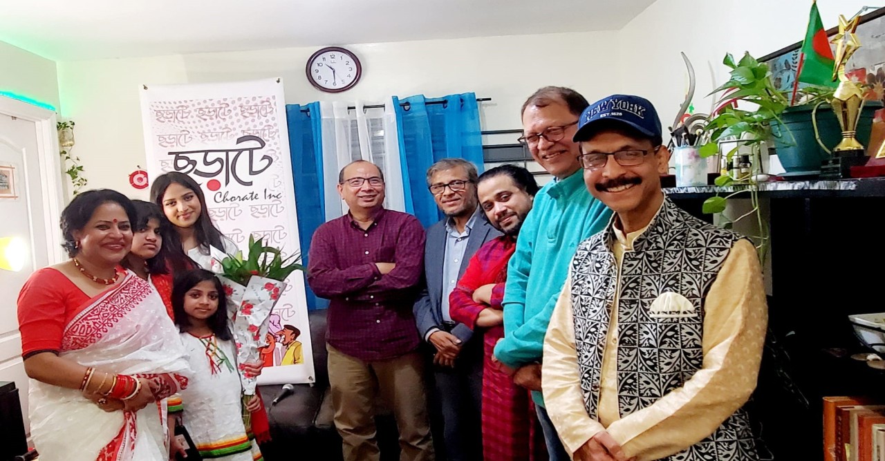 বর্ষণমুখর আবহওয়ায় সম্পন্ন হলো ছড়াটে-র ছড়াড্ডা