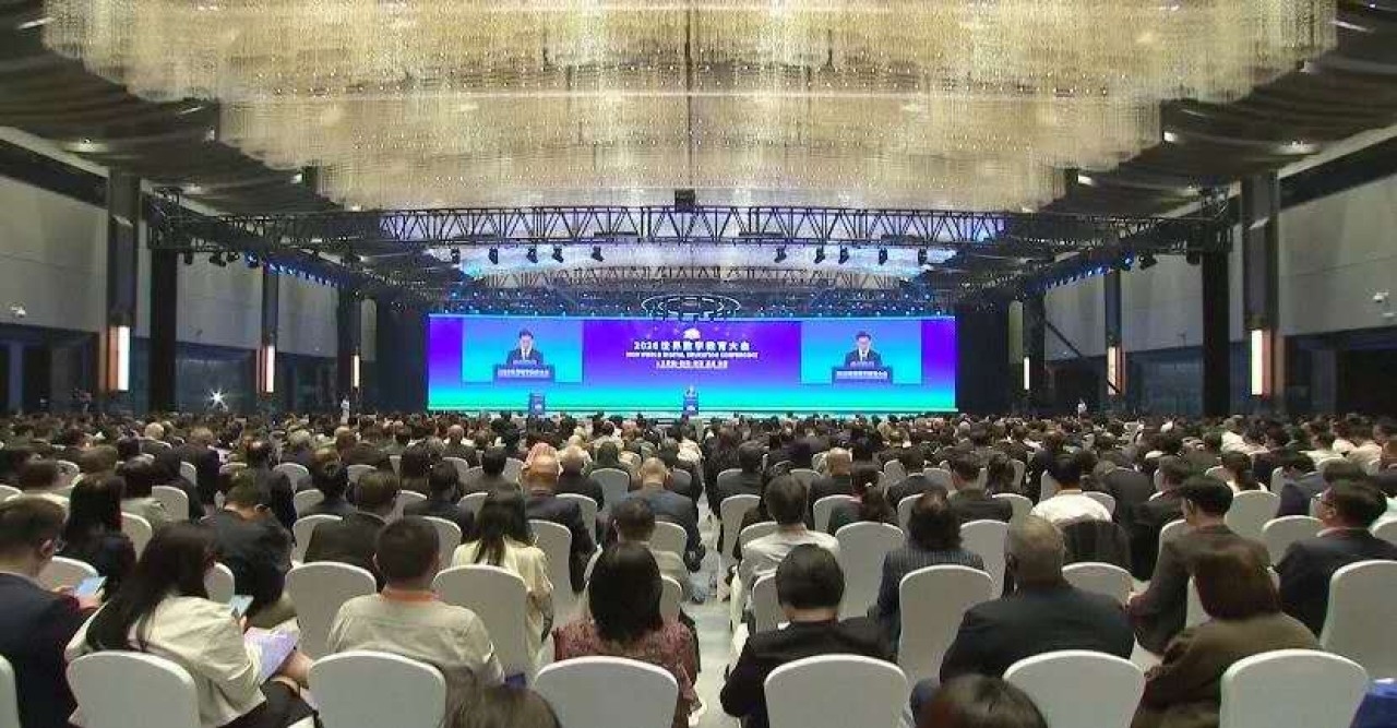 এআই শিক্ষায় সমান সুযোগ নিশ্চিতের আহ্বান