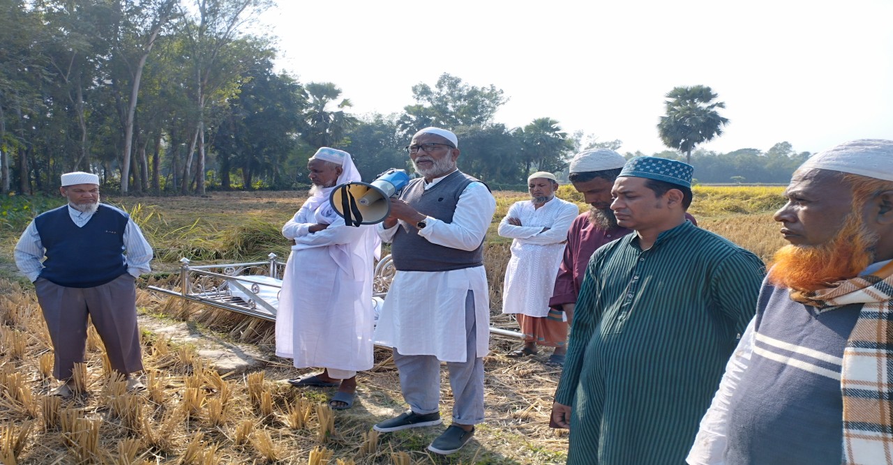 আদমদিঘীর ডহরপুর গ্রামের হাফিজার ভাইয়ের দাফন