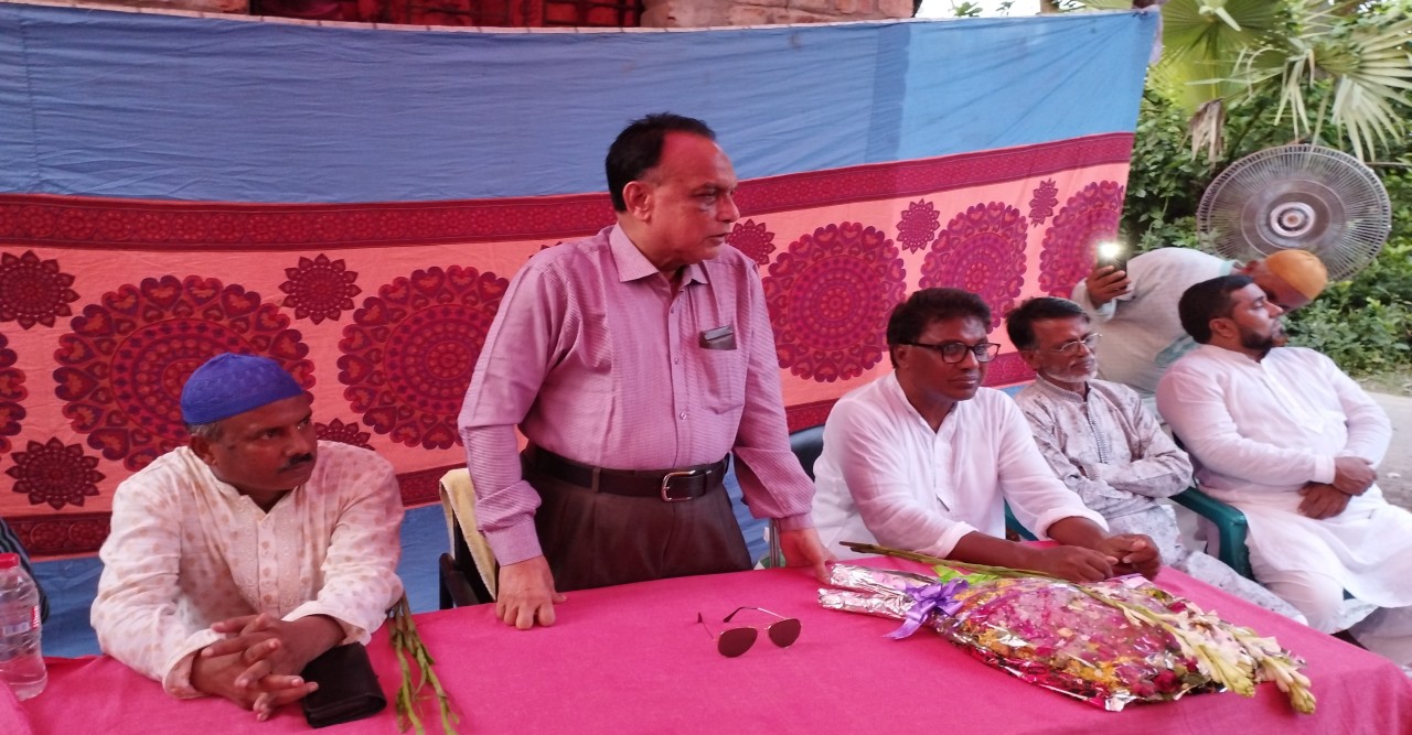 মেধাবী শিক্ষার্থীর পাশে - এমপি  এ‍্যাড. নুরুল ইসলাম তালুকদার