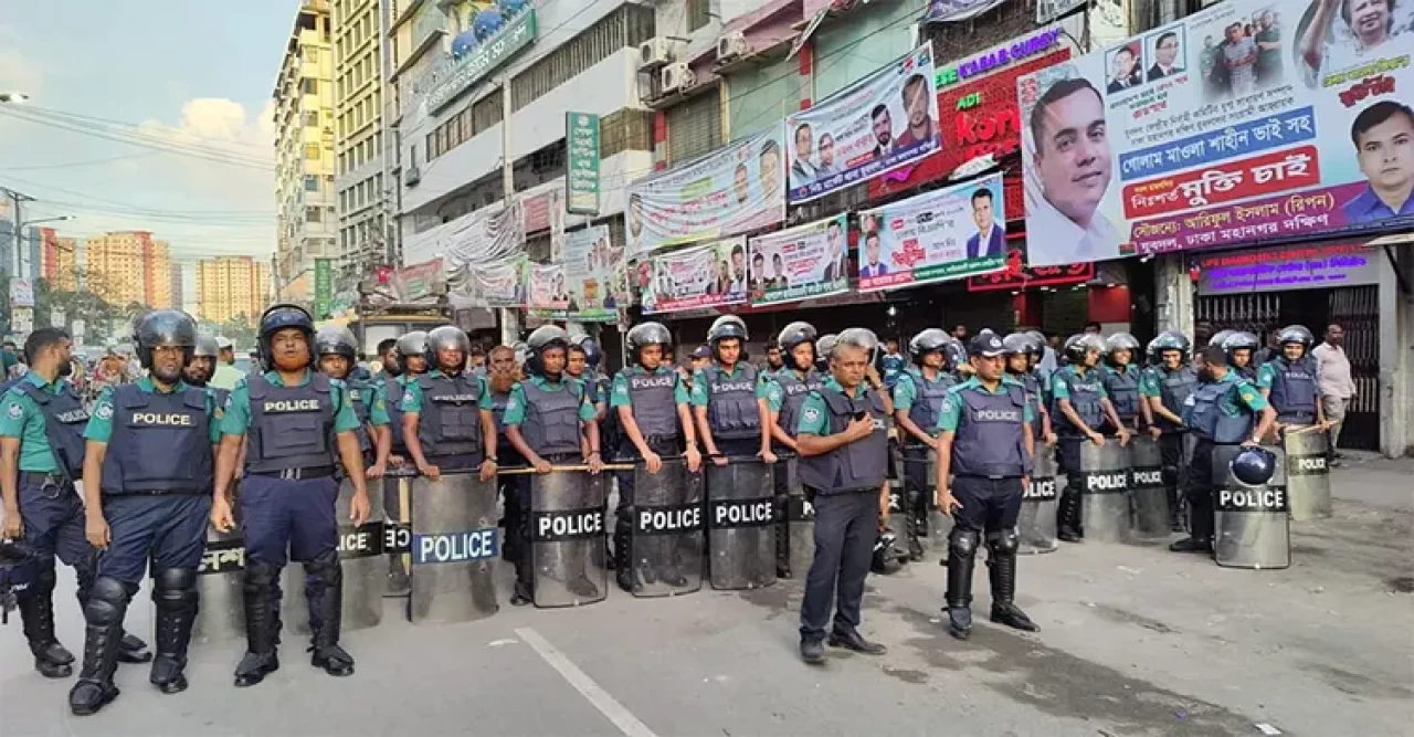নয়াপল্টনে বিপুল পুলিশ মোতায়েন
