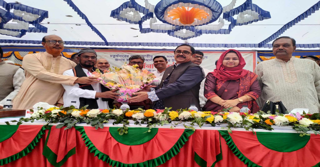 জীবননগর উপজেলা পরিষদের পক্ষ থেকে এমপি আলী আজগার টগর কে সংবর্ধনা