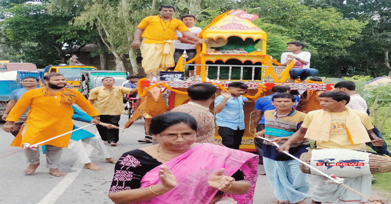 সান্তাহারে উল্টো টানের মধ্য দিয়ে শেষ হলো রথযাত্রা