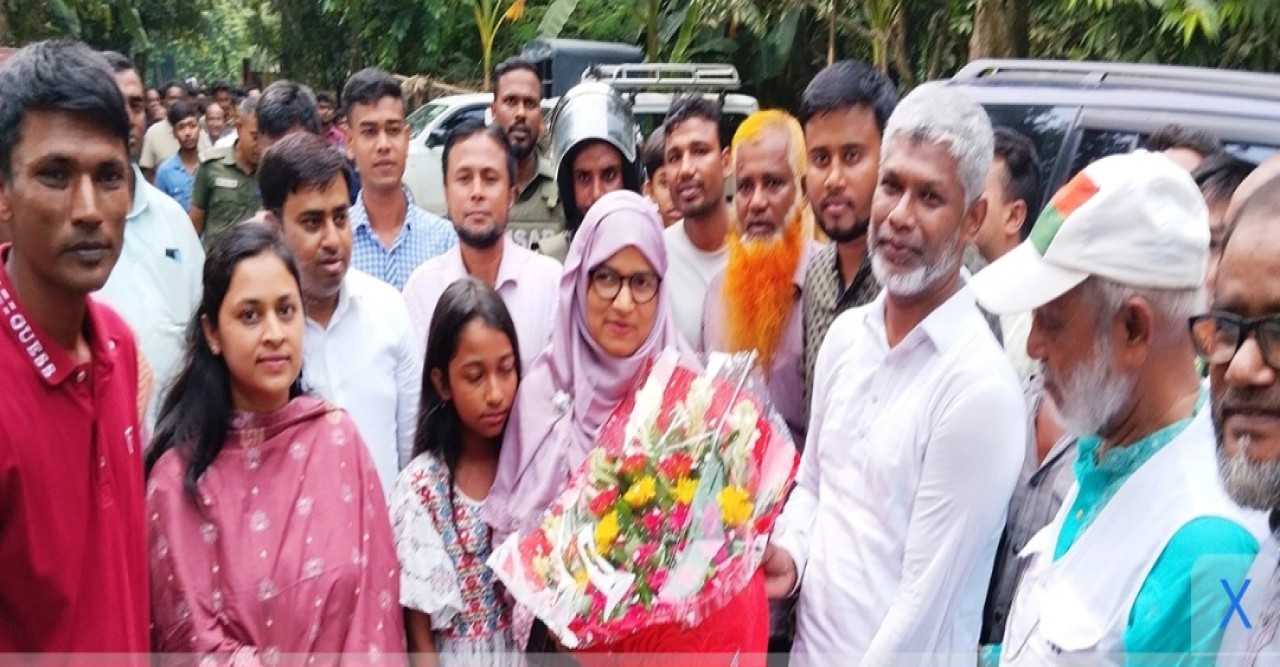 বগুড়ায় যোগদান করেই জিয়াউর রহমানের বাড়ি পরিদর্শনে ডিসি