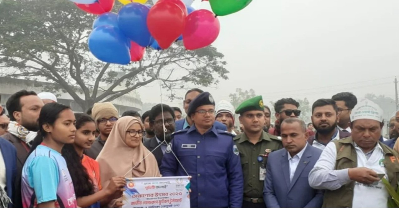 বগুড়ায় জাতীয় গোল্ডকাপ ফুটবল  টুর্নামেন্টের উদ্বোধন