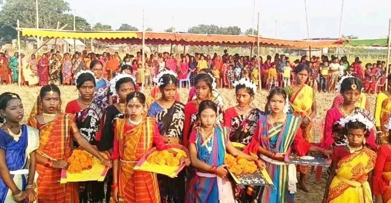 বগুড়ায় নানা আয়োজনে কলেজ থিয়েটারের নবান্ন উৎসব