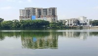 হাসপাতাল দুটির ভিতর দিয়ে একটি রাস্তা দ্রুত নির্মানের ব্যবস্থা গ্রহন করার জন্য অনুরোধ