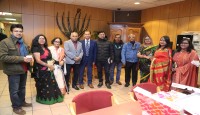 জ্যাকসন হাইটসের সেই আড্ডার স্টাইলই বদলে যায়