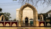 বগুড়ার মহাস্থানগড়ের শাহ সুলতান বলখী (রহ.) মাজারের দানবাক্সে তিন মাসে সাড়ে ৩৪ লাখ টাকা