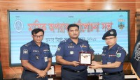 মাদকের বিরুদ্ধে, ইভটিজিং বাল্যবিবাহ, অপরাধ দমন, পুলিশিং কার্যক্রমের জন্য সম্মাননা স্মারক পুরস্কার পেলেন আদমদীঘি ওসি