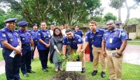 রাজশাহী ডিআইজি'র  উদ্যোগে বৃক্ষরোপণ কর্মসূচি পালন