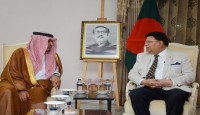 বাংলাদেশের হজ্জ যাত্রীদের ইমিগ্রেশন প্রক্রিয়া ঢাকা থেকেই সম্পন্ন হবে : পররাষ্ট্রমন্ত্রী