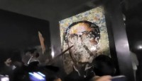 বুলডোজার ছাড়াই ভাঙা হচ্ছে ধানমন্ডি ৩২