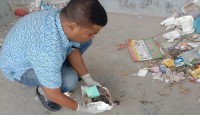 চুয়াডাঙ্গায় হাসপাতালের ময়লা থেকে নবজাতকের লাশ উদ্ধার