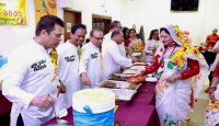 প্রচন্ড বৃষ্টি উপেক্ষা করে বিপুল সংখ্যক প্রবাসীর অংশগ্রহণ বর্ণাঢ্য আয়োজনে ড্রামা সার্কল’র বাংলা নতুন বছর বরণ