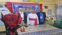 বড়দিন মানেই যেন স্বর্গীয় শান্তির নববারতা : বিশপ জের্ভাস রোজারিও