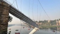 ভারতের গুজরাটে ক্যাবল সেতু ভেঙ্গে হতাহতের ঘটনায় সি চিন পিংয়ের শোক