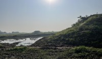 সরকার ইচ্ছে করলেই আড়িয়াল বিলের মাটি ডাকাতি বন্ধ করতে পারে