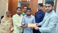 ধুনটে যমজ ভাইসহ ৫ জনকে  আর্থিক সহায়তা প্রদান