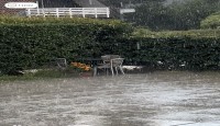 যখন আকাশ দ্বার খুলে দেয় - ফারুক সৈয়দ