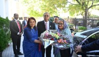 প্রধানমন্ত্রী শেখ হাসিনার ওয়াশিংটনস্থ বাংলাদেশ দূতাবাস পরিদর্শন