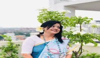 ভাঁজ করে সাজিয়ে রাখা "স্বপ্নগুলো"---  জিনাত আহমেদ মিতু