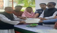 বগুড়ার আদমদীঘিতে বীর মক্তিযোদ্ধাদের মাঝে সনদ ও স্মার্টকার্ড বিরতন