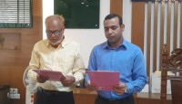 উথলী ইউনিয়ন পরিষদের নবনির্বাচিত চেয়ারম্যান আব্দুল হান্নানের শপথ
