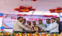 সান্তাহার রেলওয়ে স্টেশনের গ্রেড-১ স্টেশন মাস্টার রেজাউল করিম (ডালিম)এর বিদায়ী সম্বর্ধনা অনুষ্ঠিত