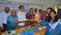 এন এসডিএস এর " উন্নয়নের শিক্ষা " প্রকল্প বাস্তবায়নের লক্ষ্যে " বিতর্ক প্রতিযোগিতা ও পুরস্কার বিতরণ অনুষ্ঠিত হয়